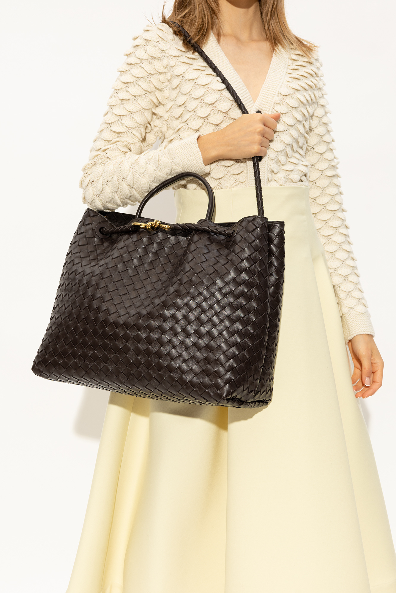 トートバッグ Bottega Veneta LARGE ANDIAMO Bottega Veneta® Women's Andiamo in Black. Shop online now.